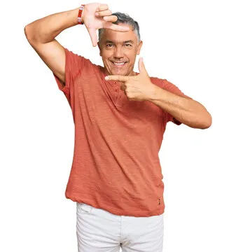 张伟